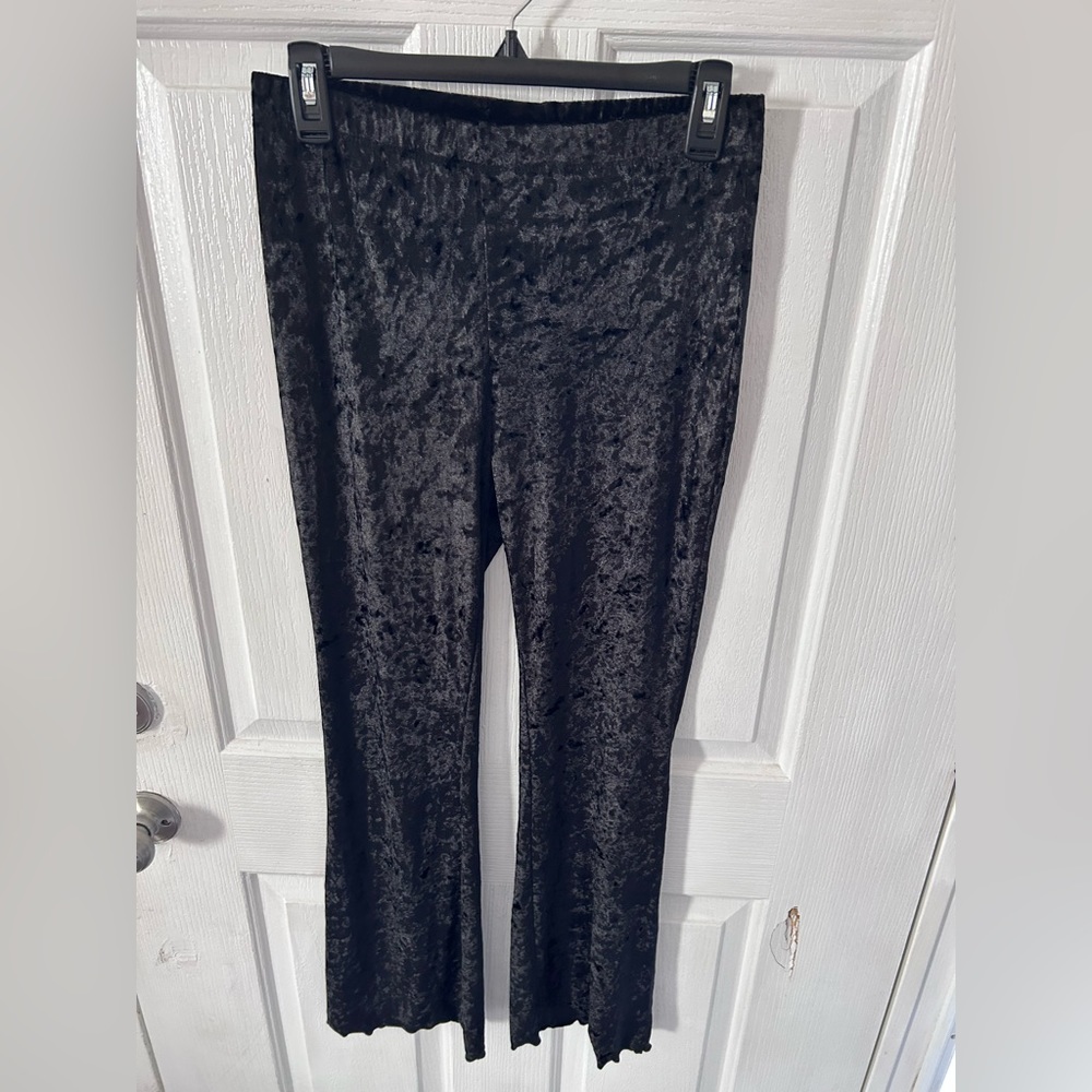 Black shimmery flare leggings kids XL